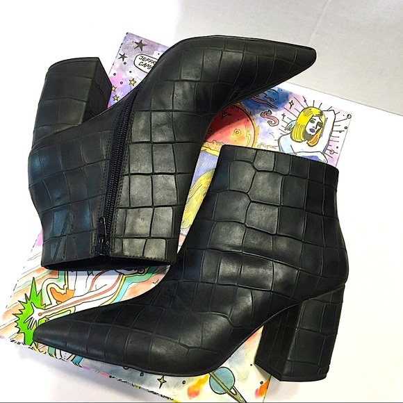 Jeffrey Campbell Shoes - Jeffrey Campbell Ankle Boots Size 7 Final New